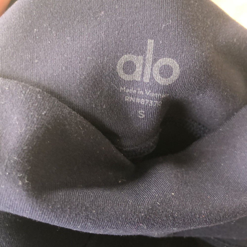 ALO Moto Leggings - Picture 11 of 12